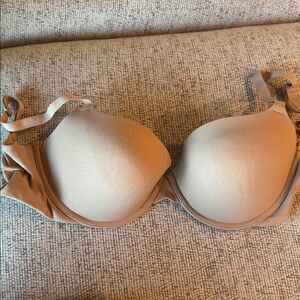 Skims TShirt Push Up Bra